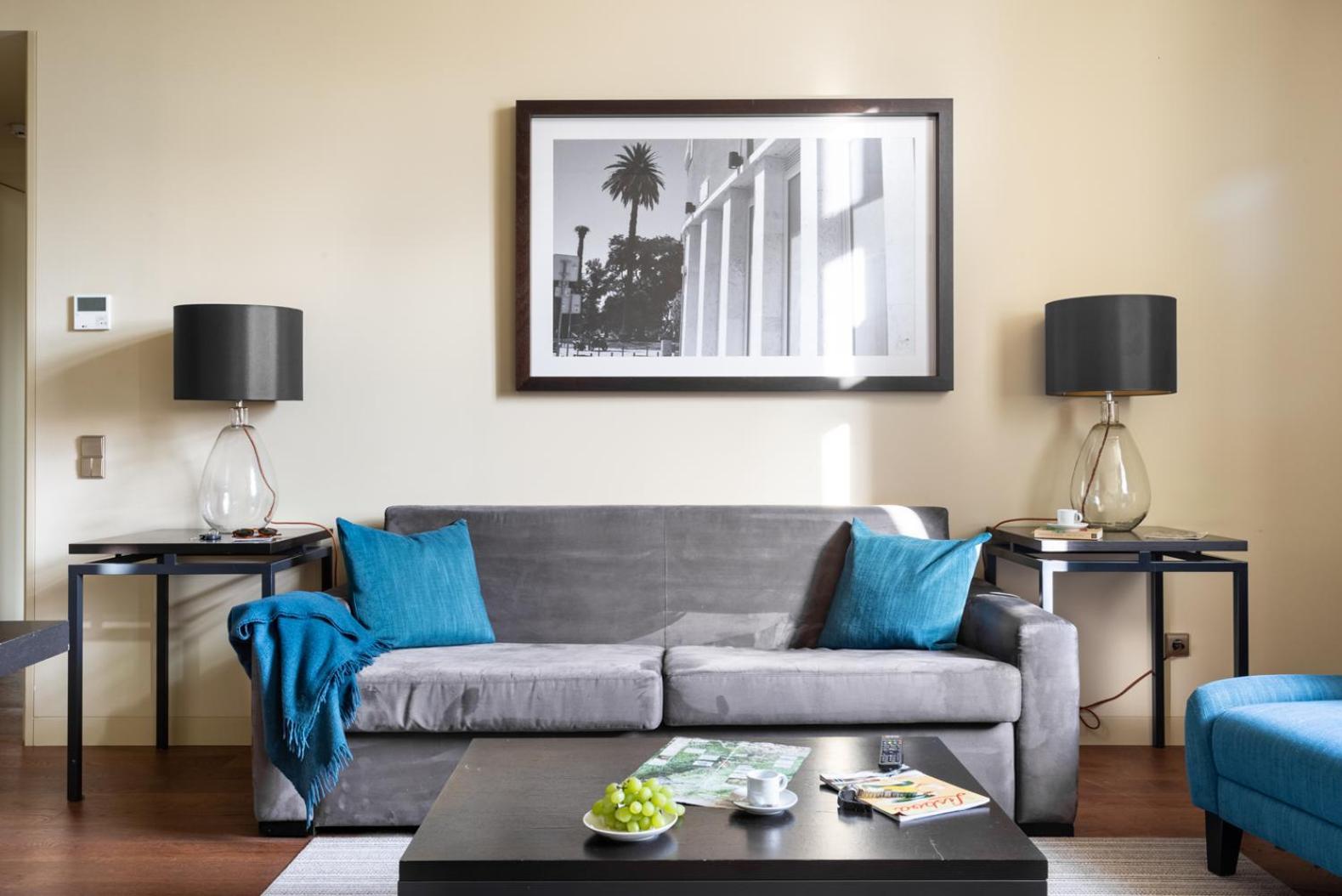 Joivy Downtown Market Apartments Lisbon Bagian luar foto