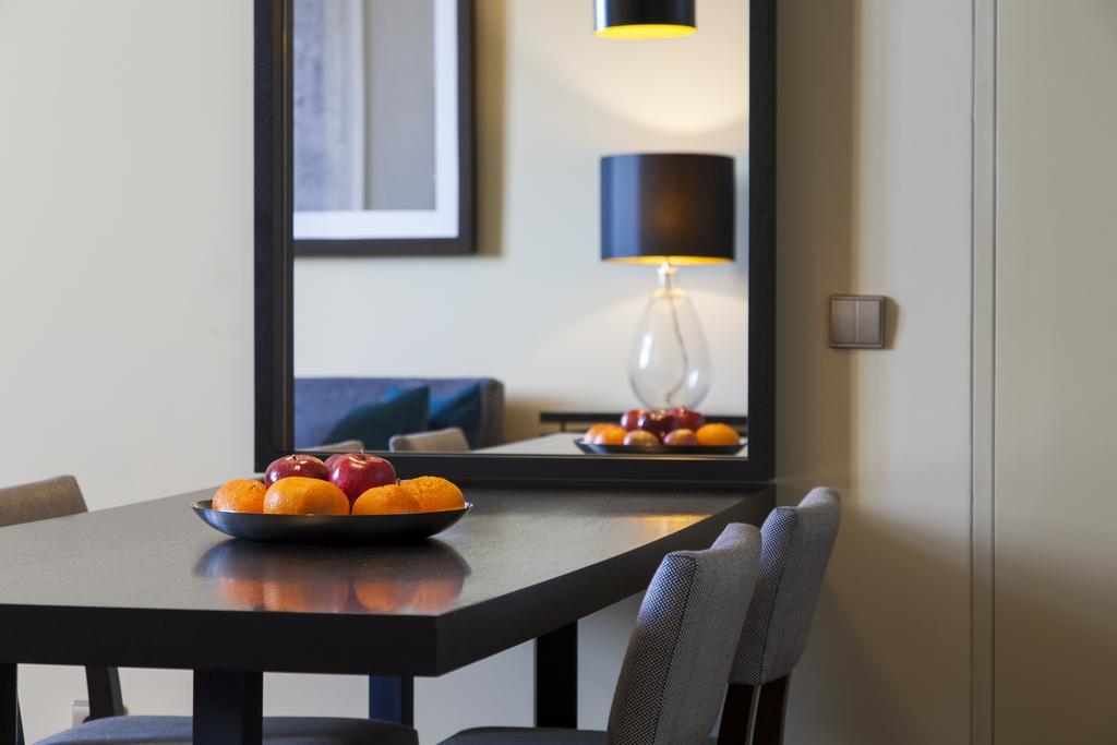Joivy Downtown Market Apartments Lisbon Bagian luar foto