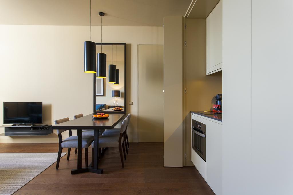 Joivy Downtown Market Apartments Lisbon Bagian luar foto