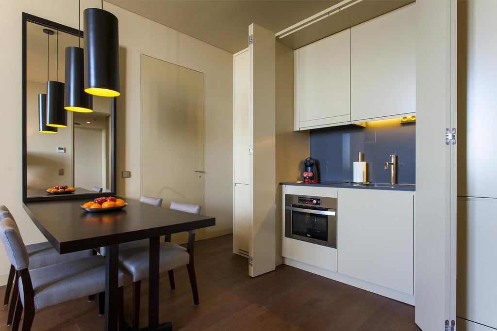 Joivy Downtown Market Apartments Lisbon Bagian luar foto
